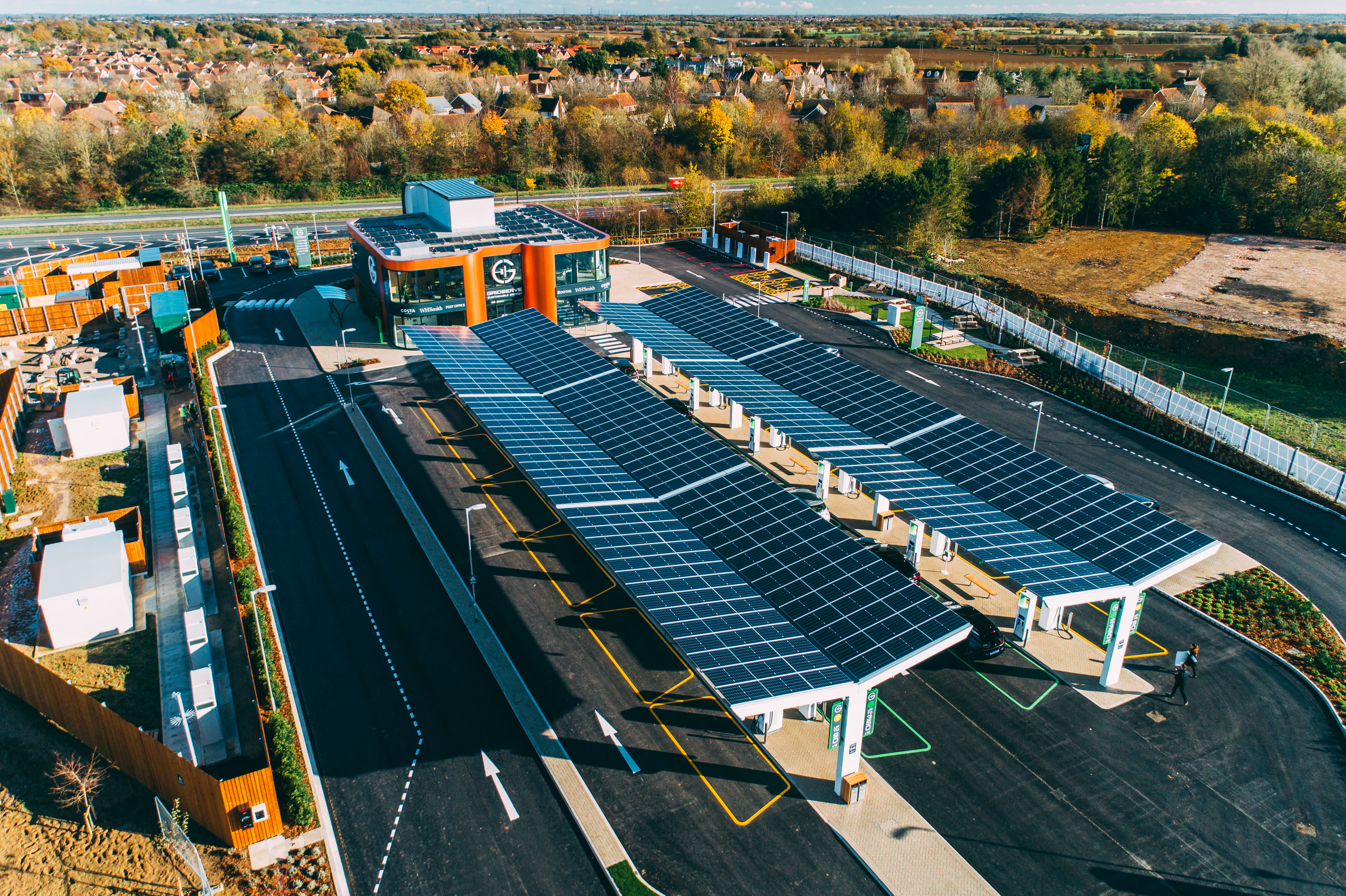 the uk s first forecourt dedicated to electric vehicles has opened