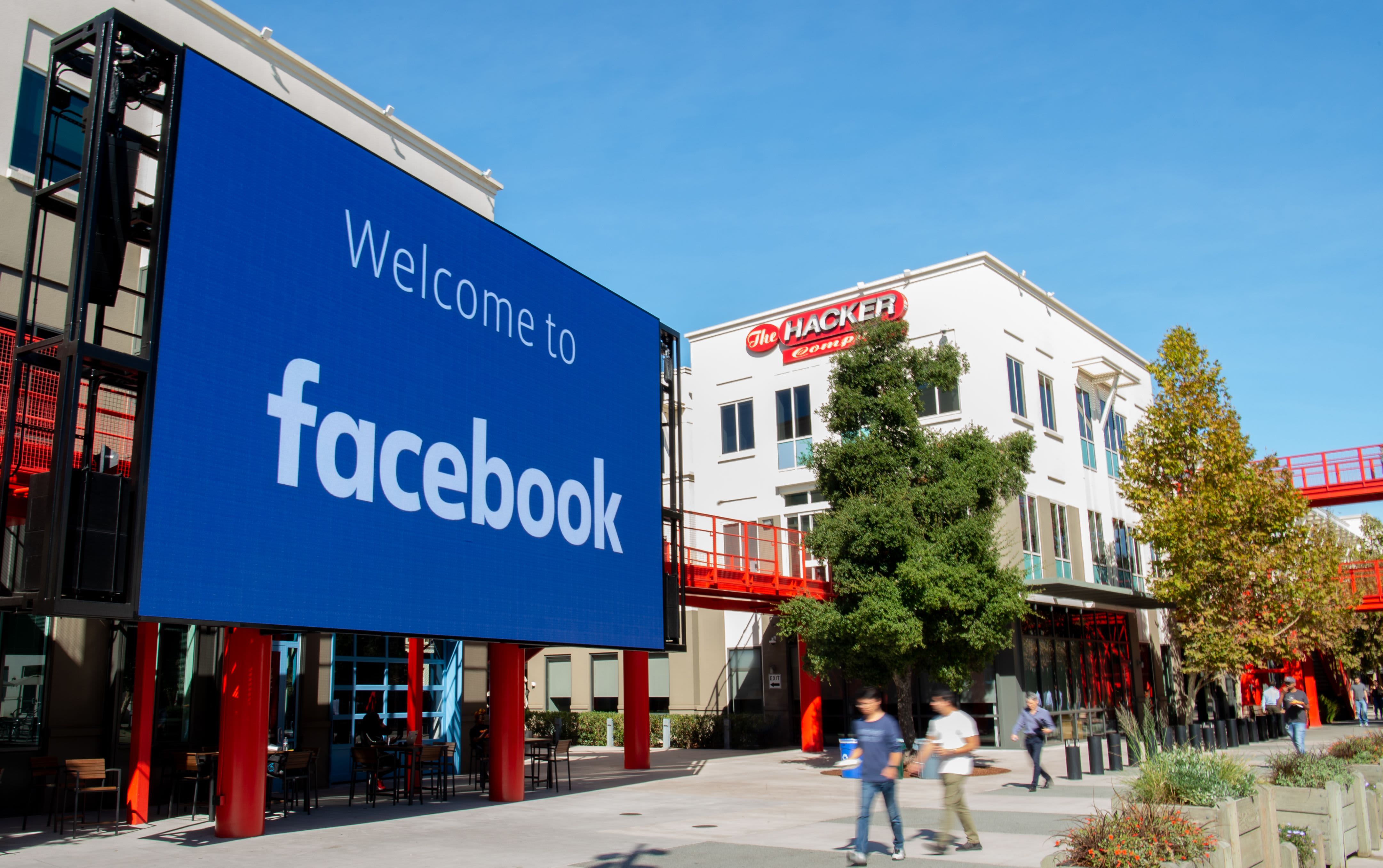 Facebook makes some contractors come into offices amid delta variant spread