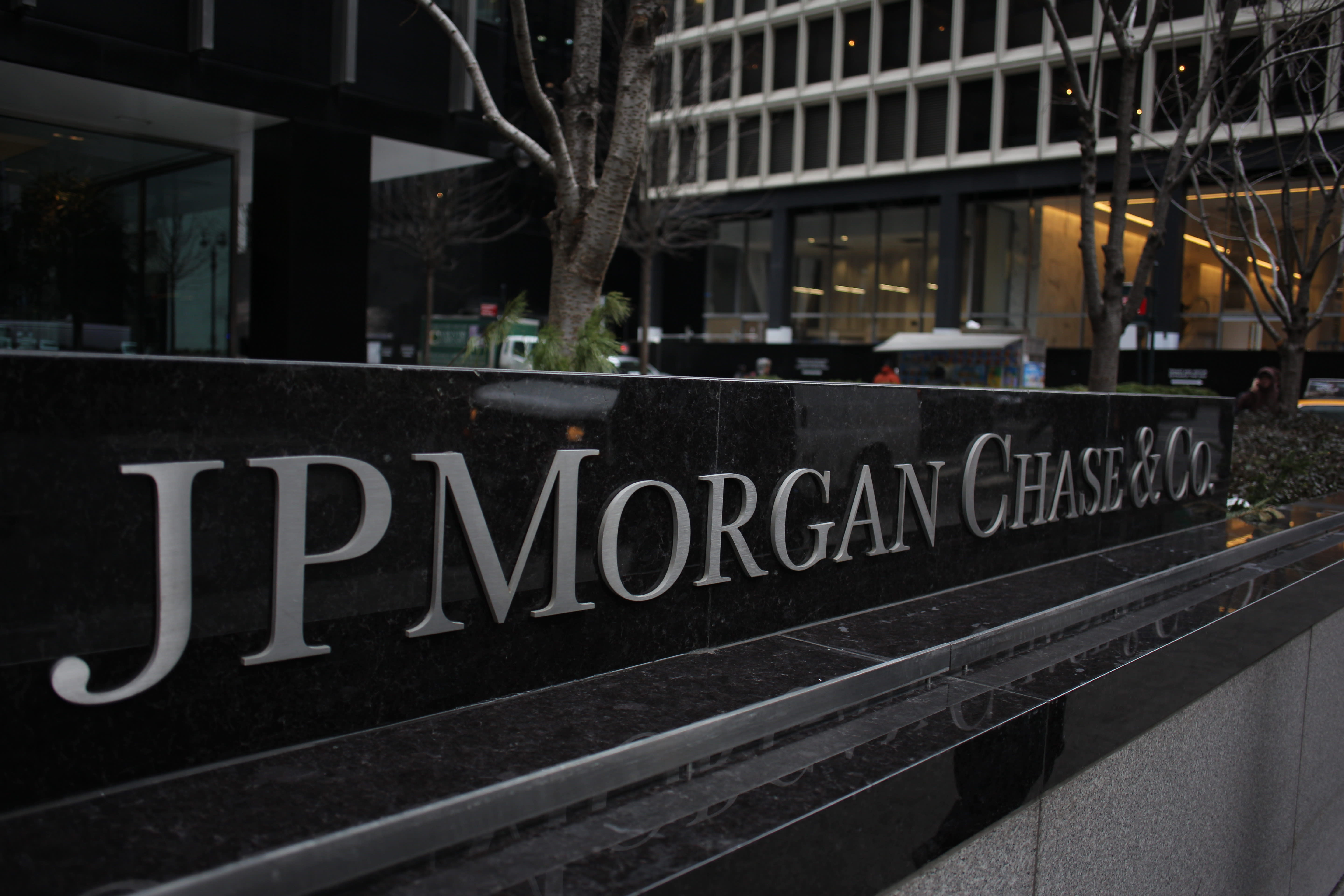 JPMorgan to buy majority stake in Volkswagen payments unit