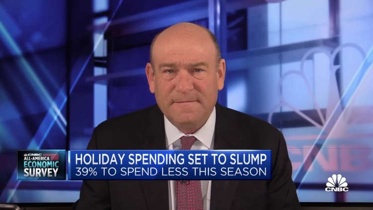 Roughly 39% of Americans plan to spend less this holiday season: CNBC Survey