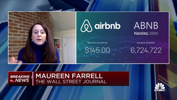 There's crazy 'euphoria' around the IPO markets, says WSJ reporter Maureen Farrell on Airbnb