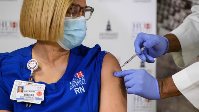 India Medley, Chief Nurse Officer at Howard University Hospital, receives the Covid-19 vaccine at Howard University Hospital in Washington, DC, on December 15, 2020.