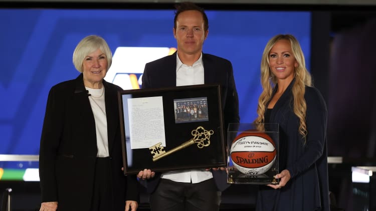 Here's what inspired Qualtrics CEO, Ryan Smith, to become owner of the Utah Jazz