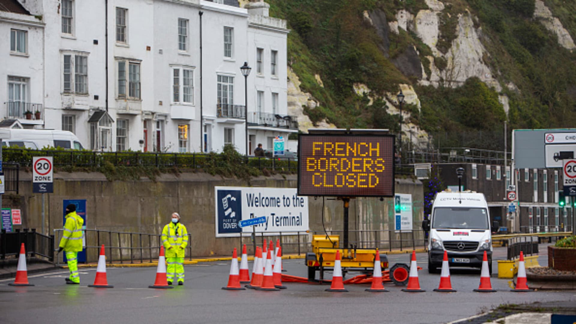 French borders closed sign at the entrance into the port of Dover due to a new strain of COVID-19 in the Eastern Dock where the cross channel port is situated with ferries departing to go to Calais in France on the 21st of December 2020, Dover, Kent, United Kingdom.