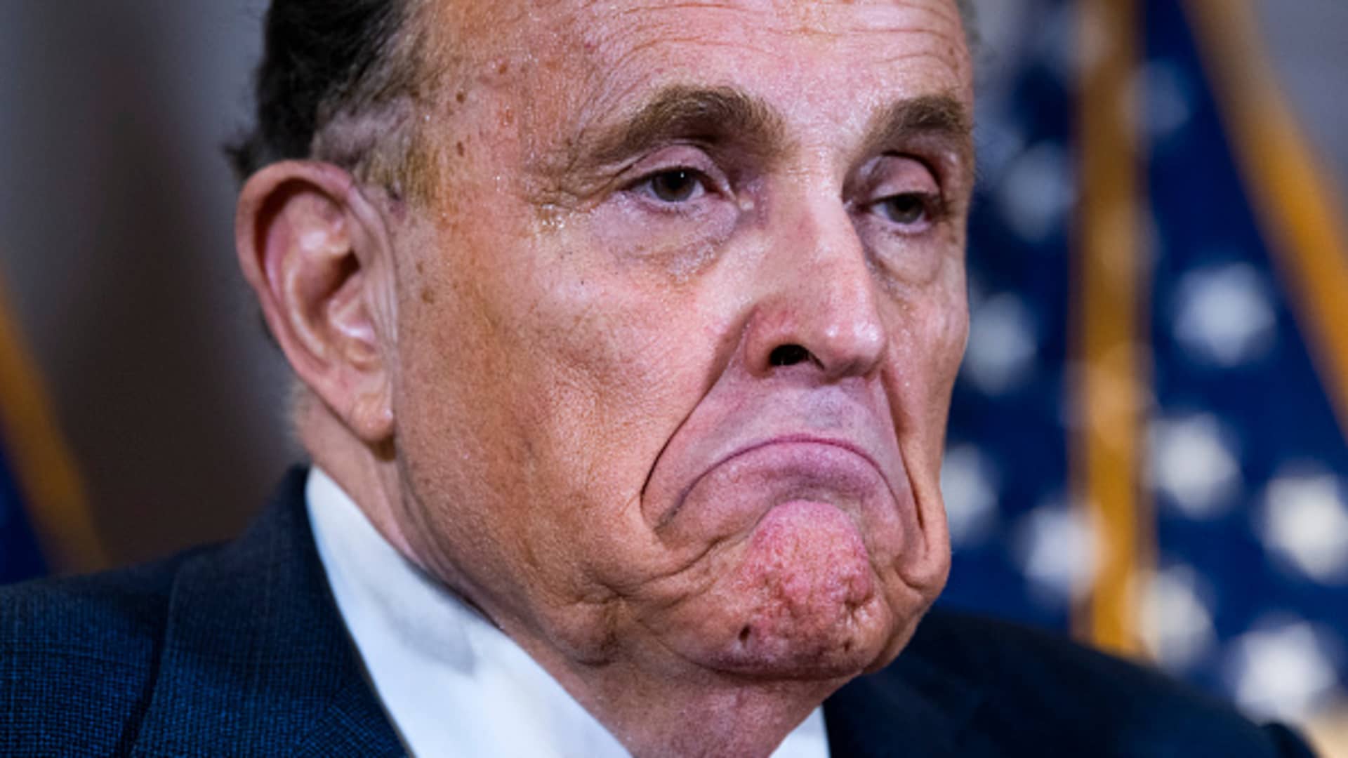 Trump lawyer Rudy Giuliani blasts investigators as federal probe heats up