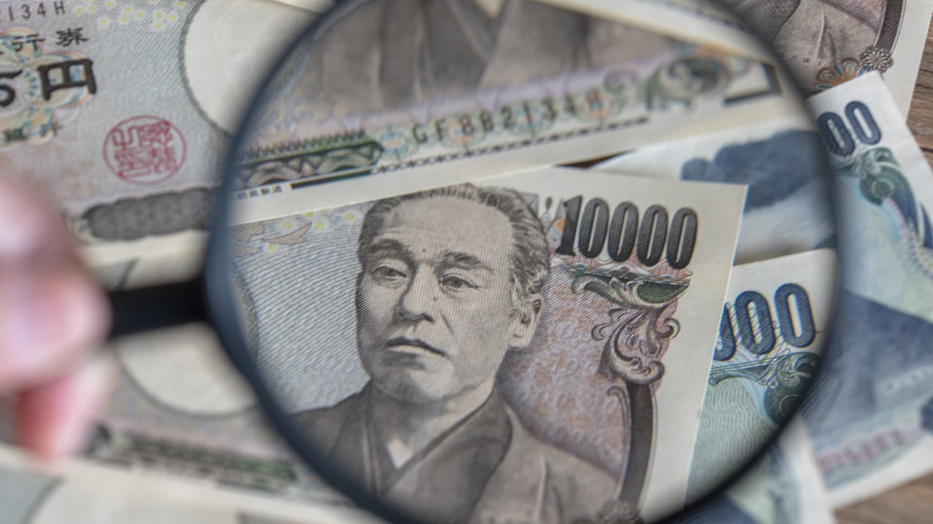 黒田氏のコメントを受けて、しばらくの間、日本円は上昇した。