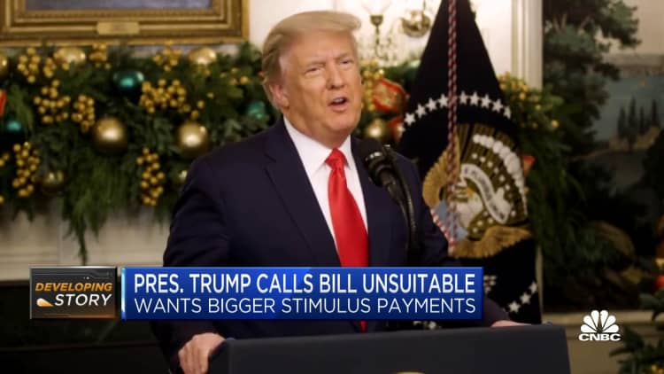 Trump demands Congress increase second stimulus check from $600 to $2,000