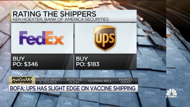 FedEx or UPS? Which is the better stock?