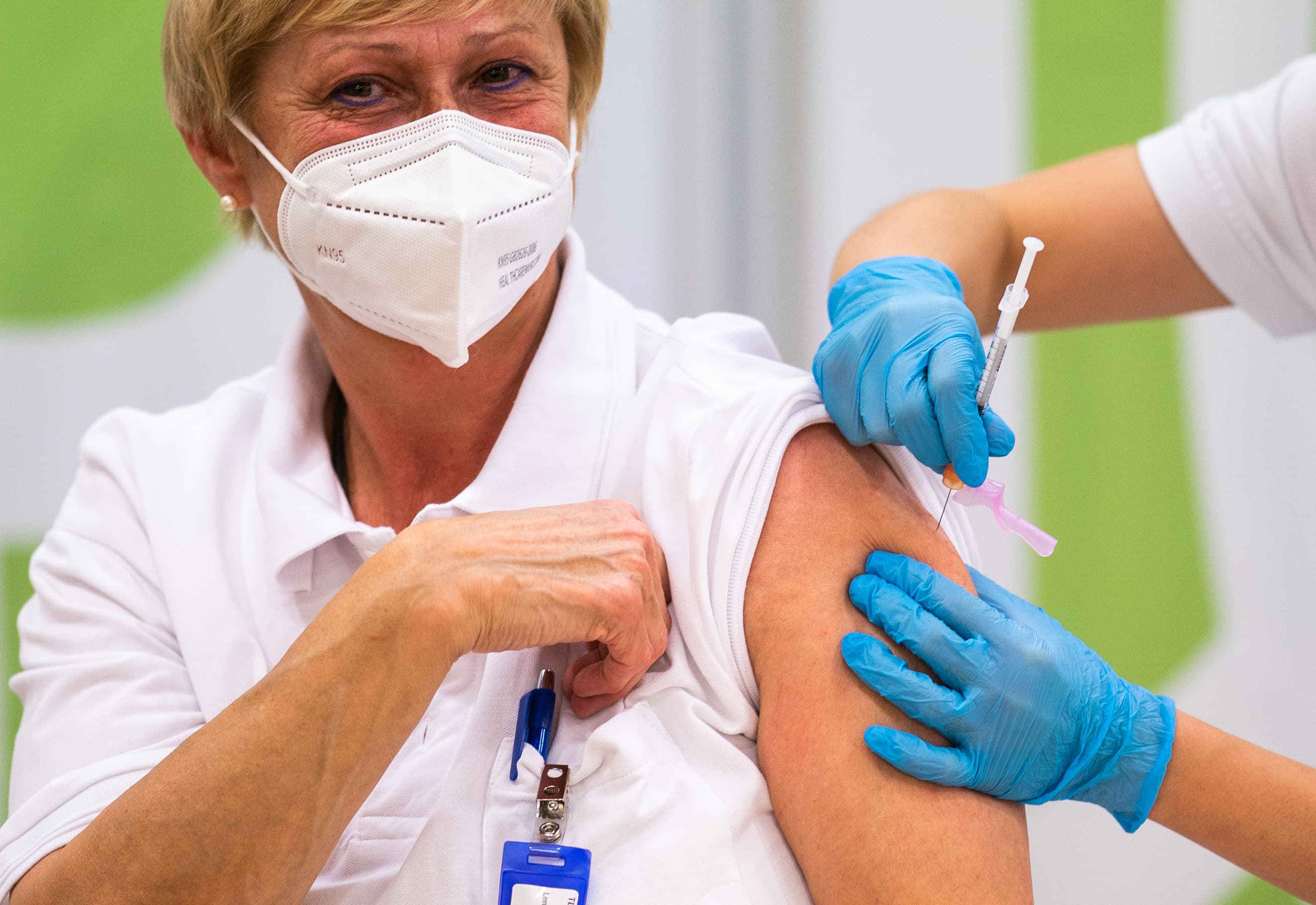 EU starts Covid-19 vaccine campaign