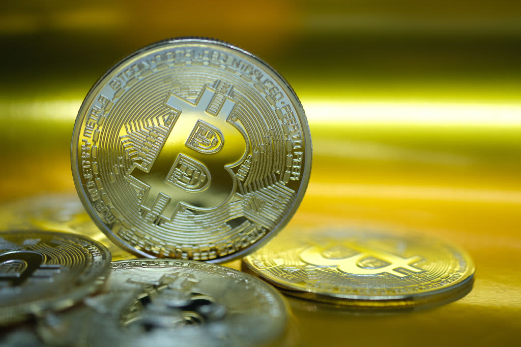 The price of Bitcoin reaches a new level, as it increases over 35,000 dollars