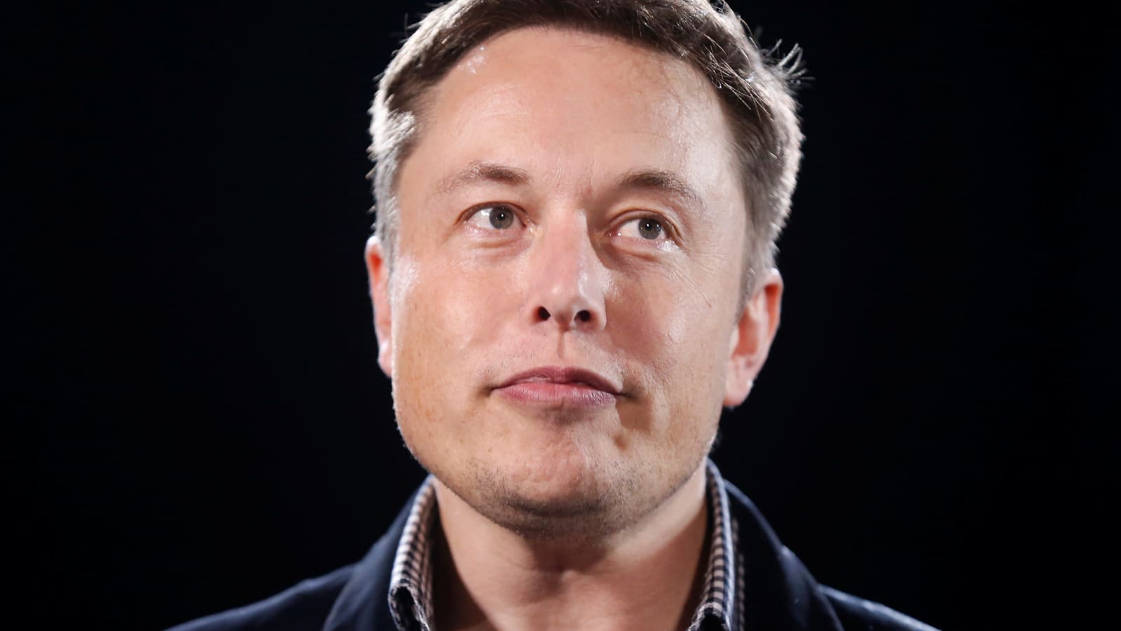 L’ultima di Elon Musk: Tesla investe 1,5 miliardi di dollari in Bitcoin. La criptovaluta s’impenna