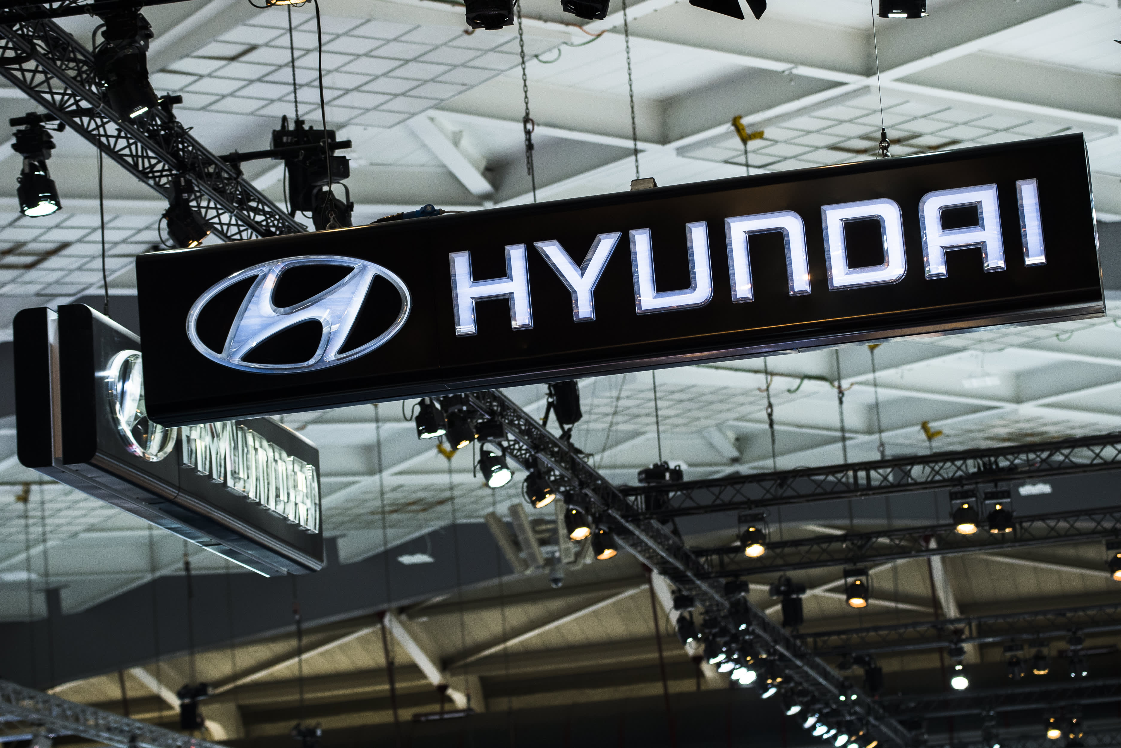 Hyundai Motor says it is in early talks with Apple