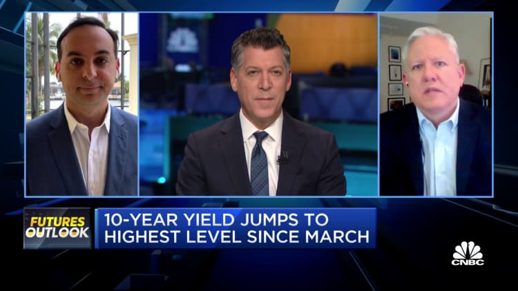 Here's what traders are saying about the 10-year yield jumping to highest level since March