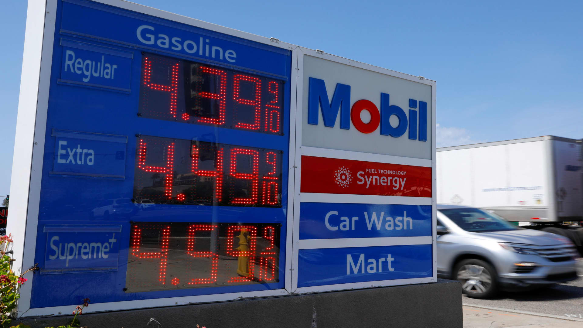 Jefferies upgrades Exxon Mobil, calls it a premium oil stock poised to rally more than 30%