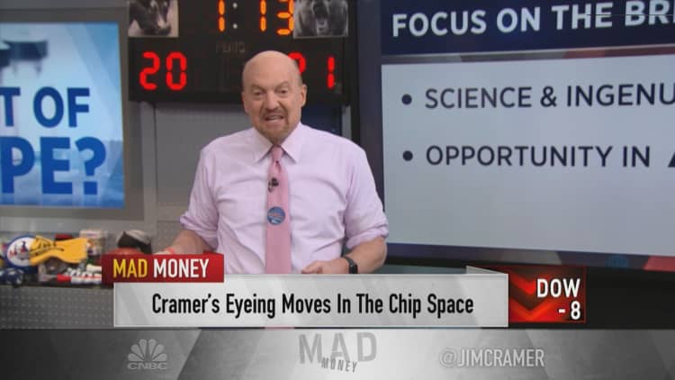 Cramer: AMD is a buy after dipping on Intel leadership change news