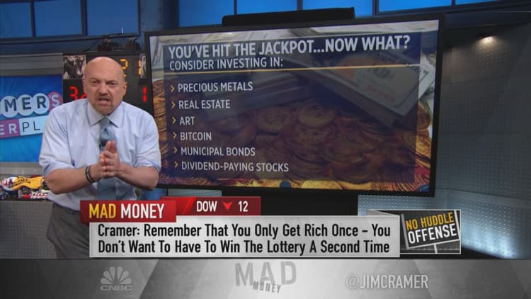 Jim Cramer breaks down how to invest the $731 million Powerball jackpot