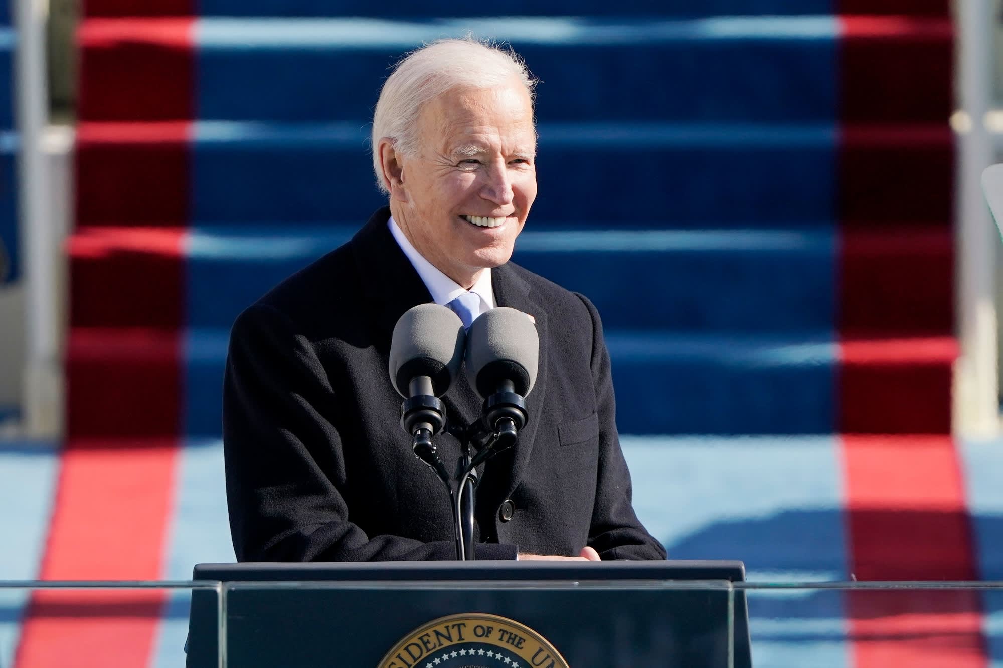 Experts weigh in on Biden’s support of $10,000 in student debt forgiveness