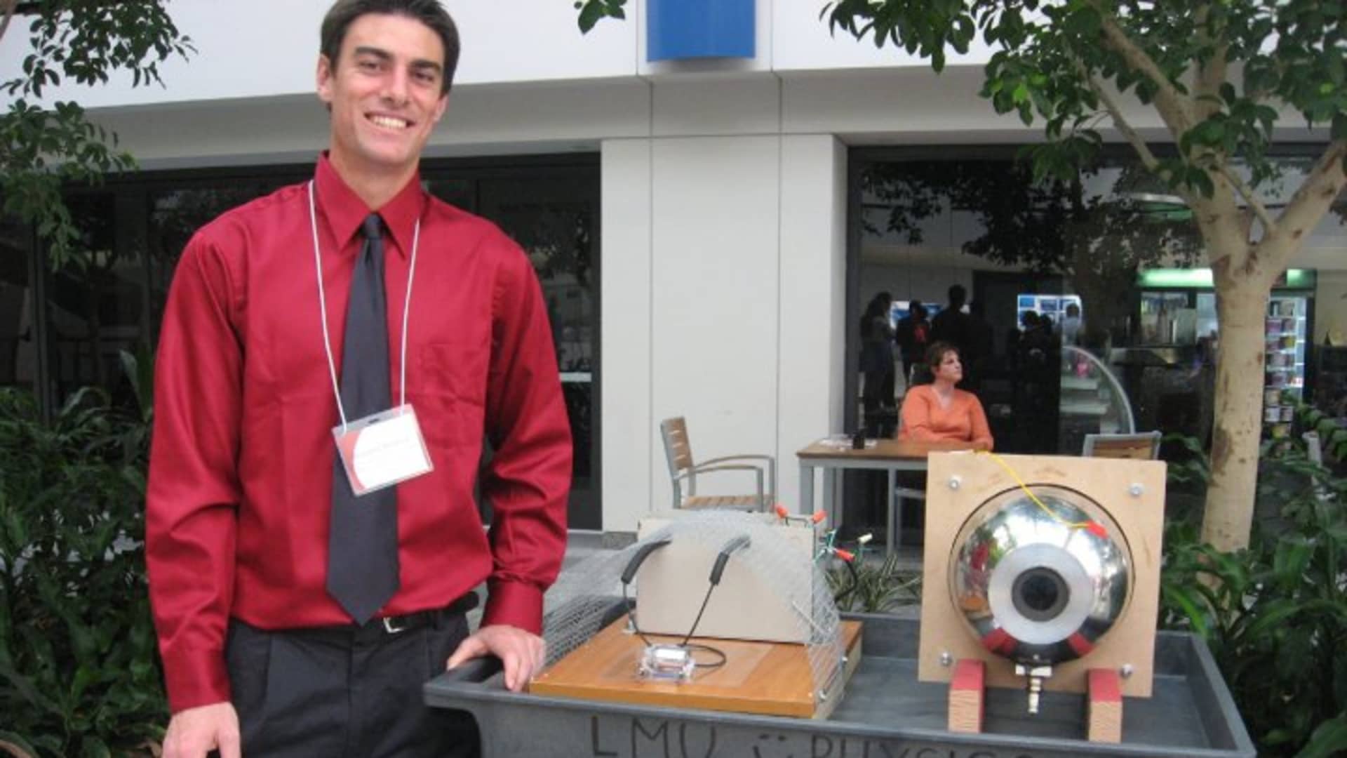 Brandon Sorbom in 2010 as an undergrad at Loyola Marymount University with the fusor he constructed as an undergrad..