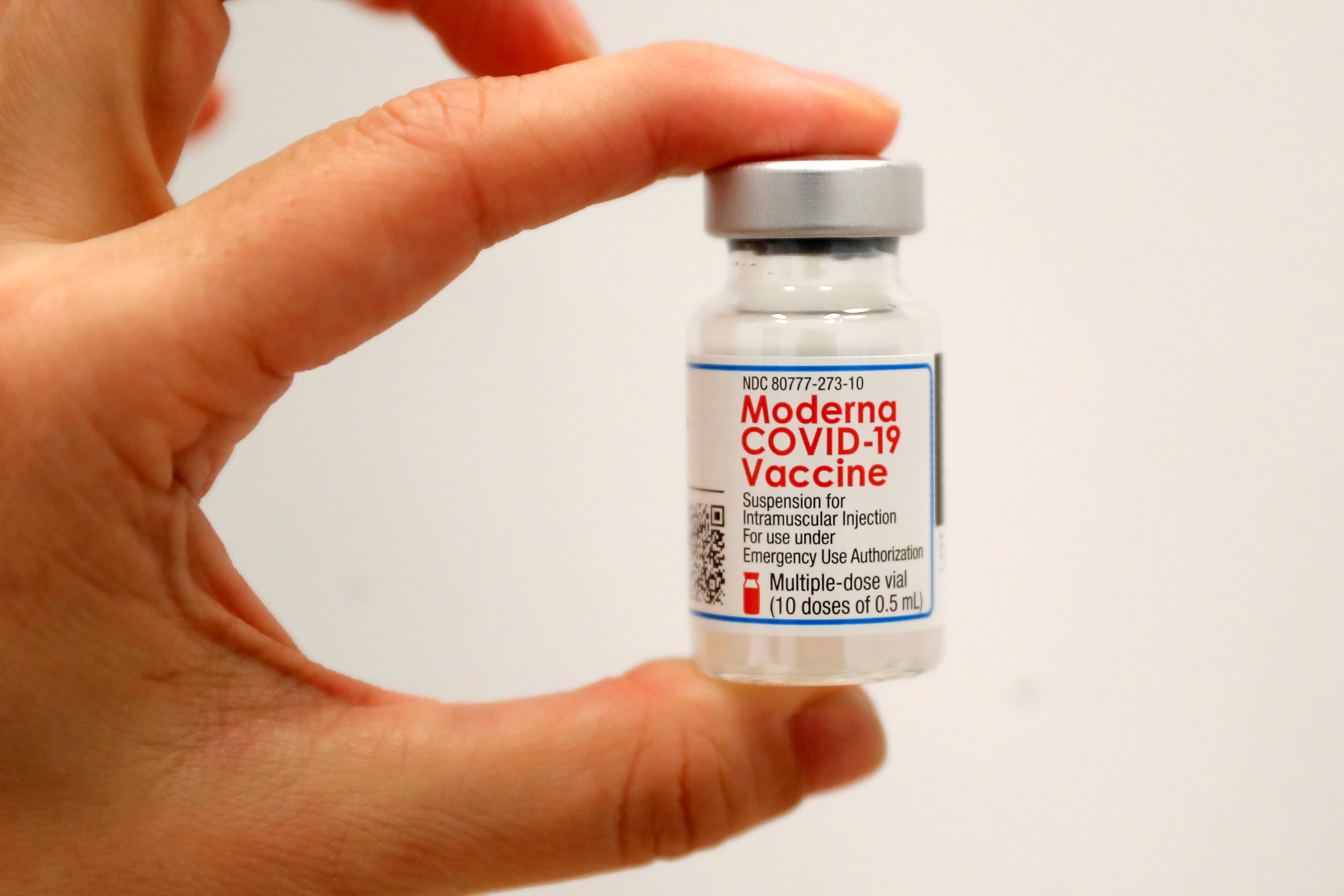 Moderna asks the FDA to allow 5 extra doses per vial of Covid vaccine: Source