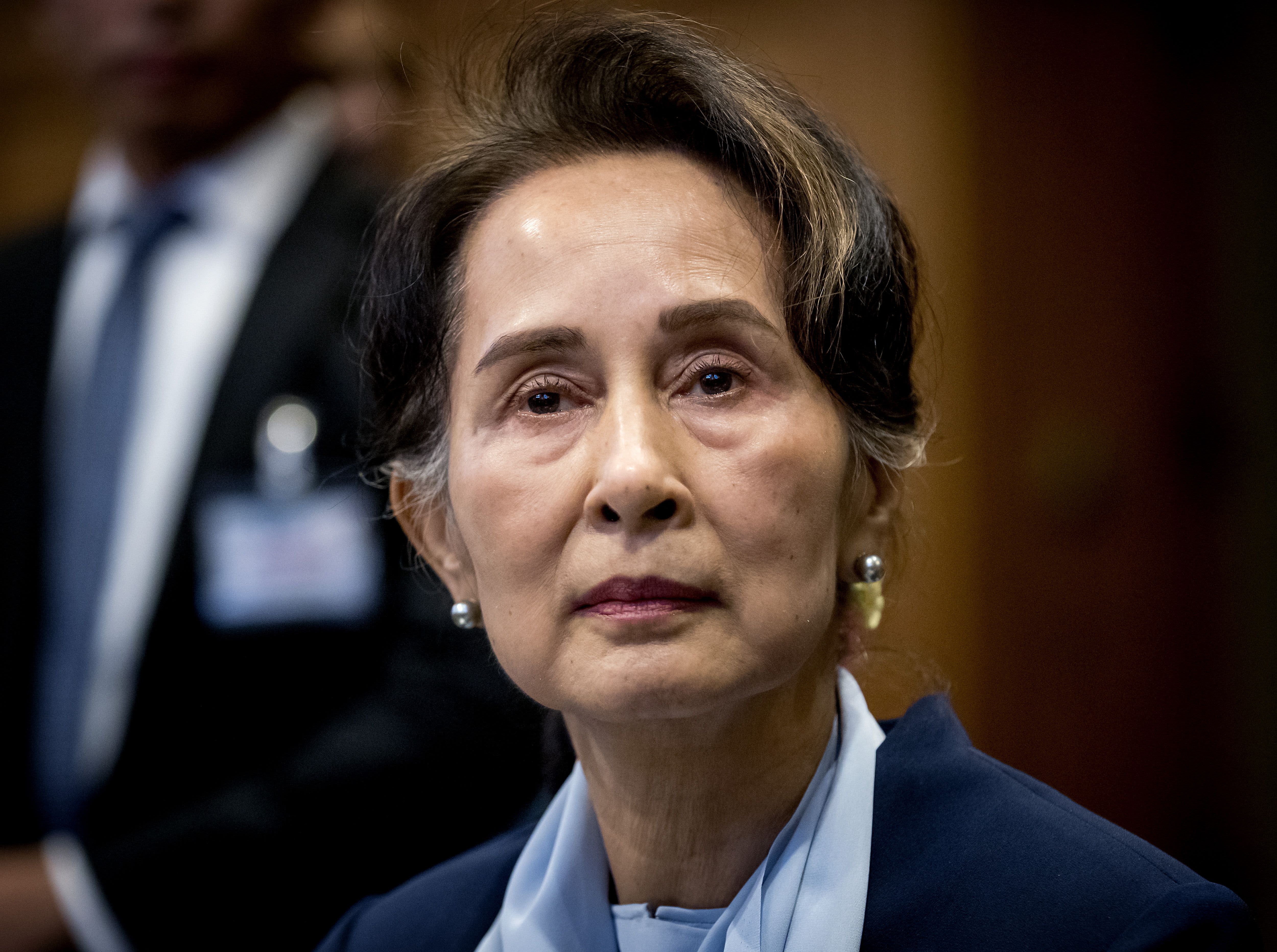 Aung San Suu Kyi nebija daudz laika ar advokātiem: juridiskās komandas vadītāju