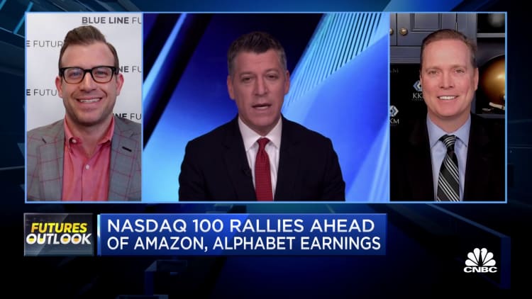 Here's how two traders are playing Nasdaq 100 futures