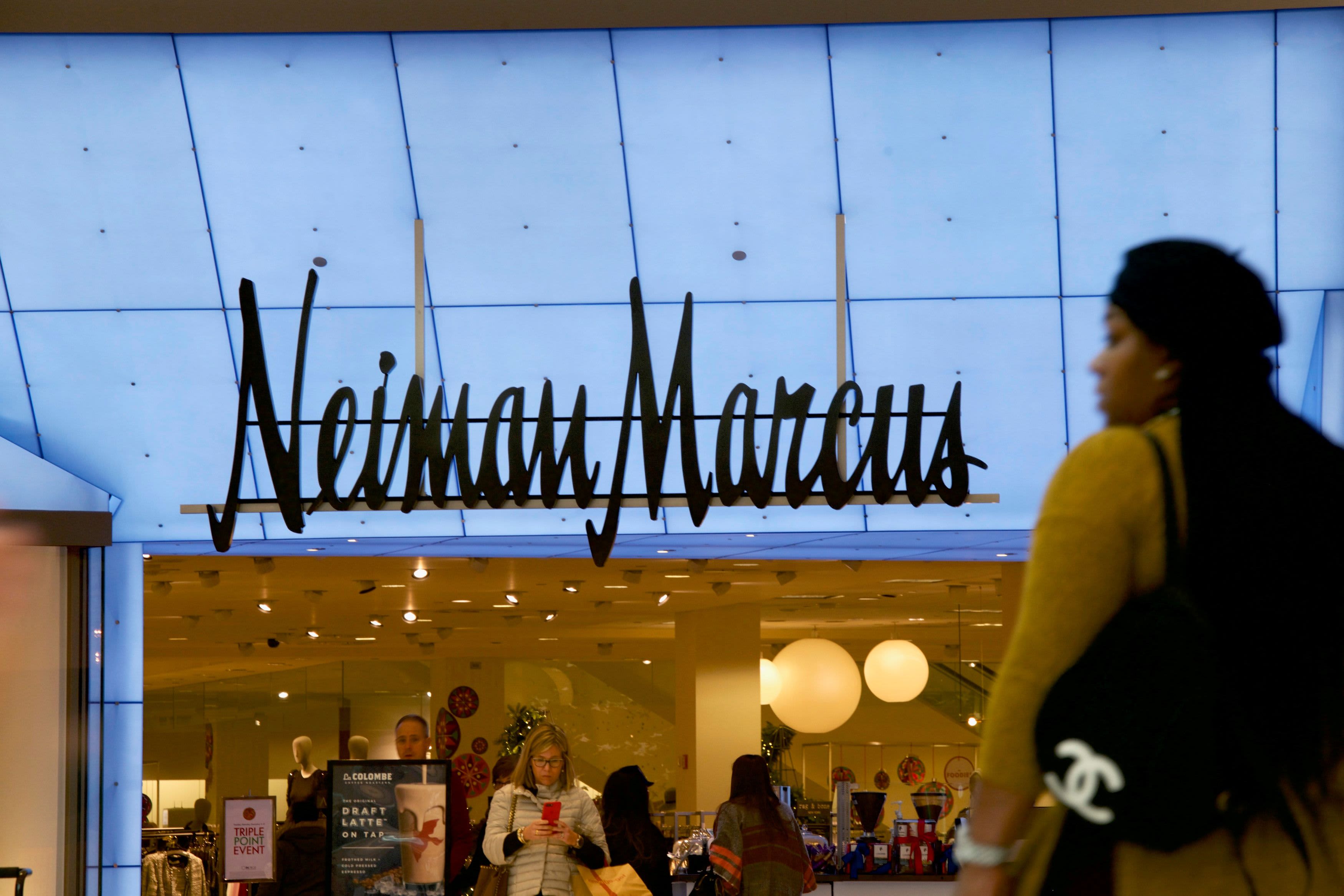 Neiman Marcus vezérigazgatója foglalkozik a Saks eladási pletykáival