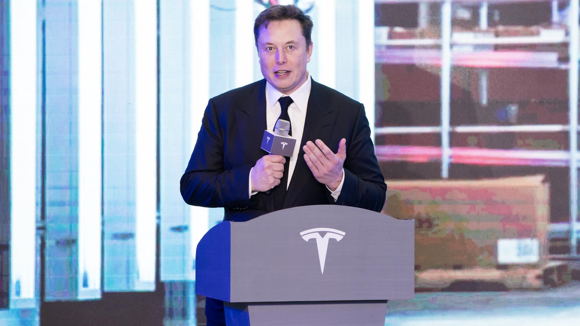 Elon Musk says a Chinese automaker will likely be second to Tesla: 'They work the smartest'