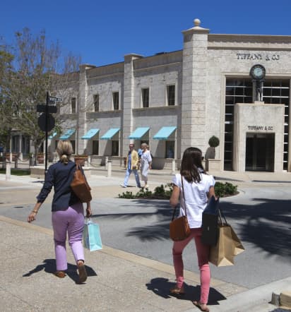 Retailers flock to Palm Beach for its thriving scene as Americans head South