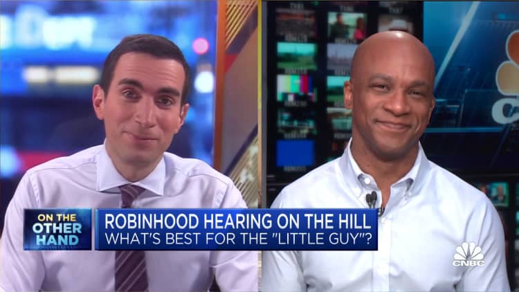 Does Congress need to intervene in the way Robinhood works? Here are both sides of the debate
