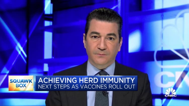 Former FDA chief Gottlieb on when the U.S. will achieve herd immunity