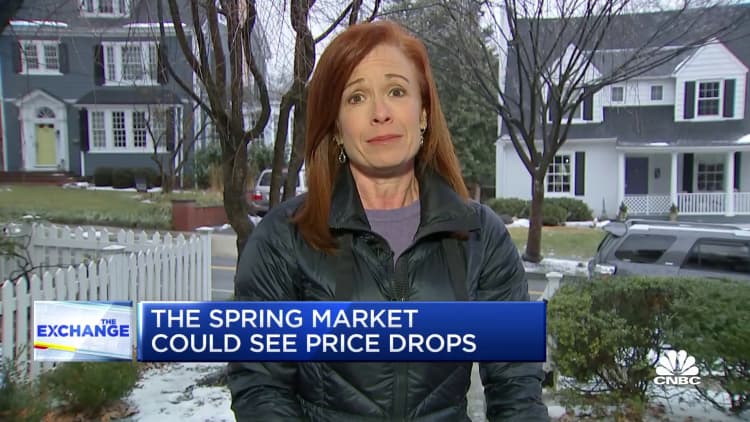 Why the spring housing market may see price drops
