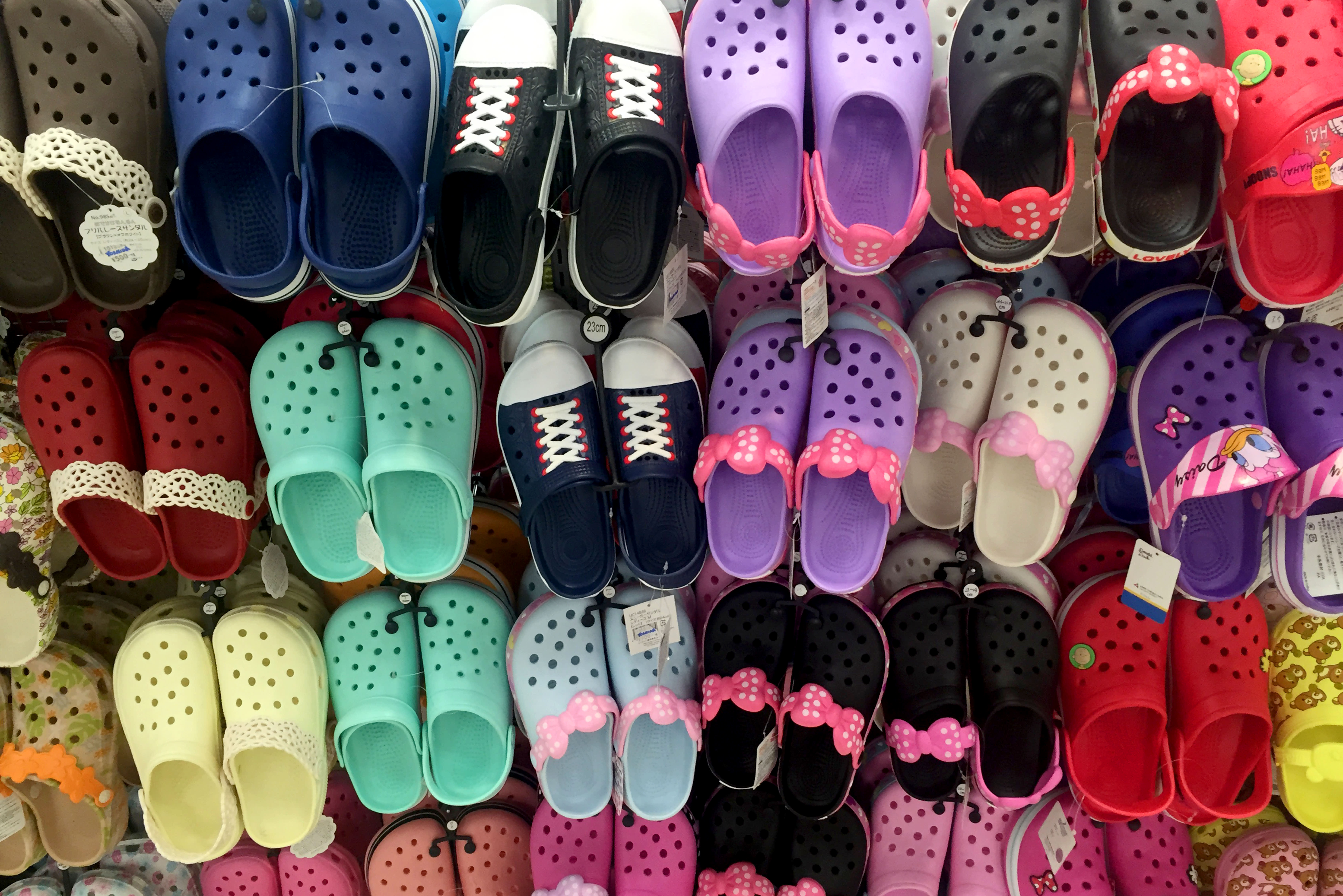 Crocs CEO Andrew Rees optimistic the shoe brand can grow post-pandemic