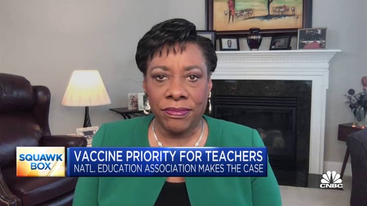 National Education Association pushes for teachers to be prioritized for vaccines
