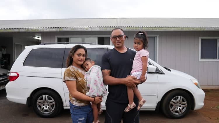 How this family making $83,000 a year in Hawaii lives paycheck to paycheck