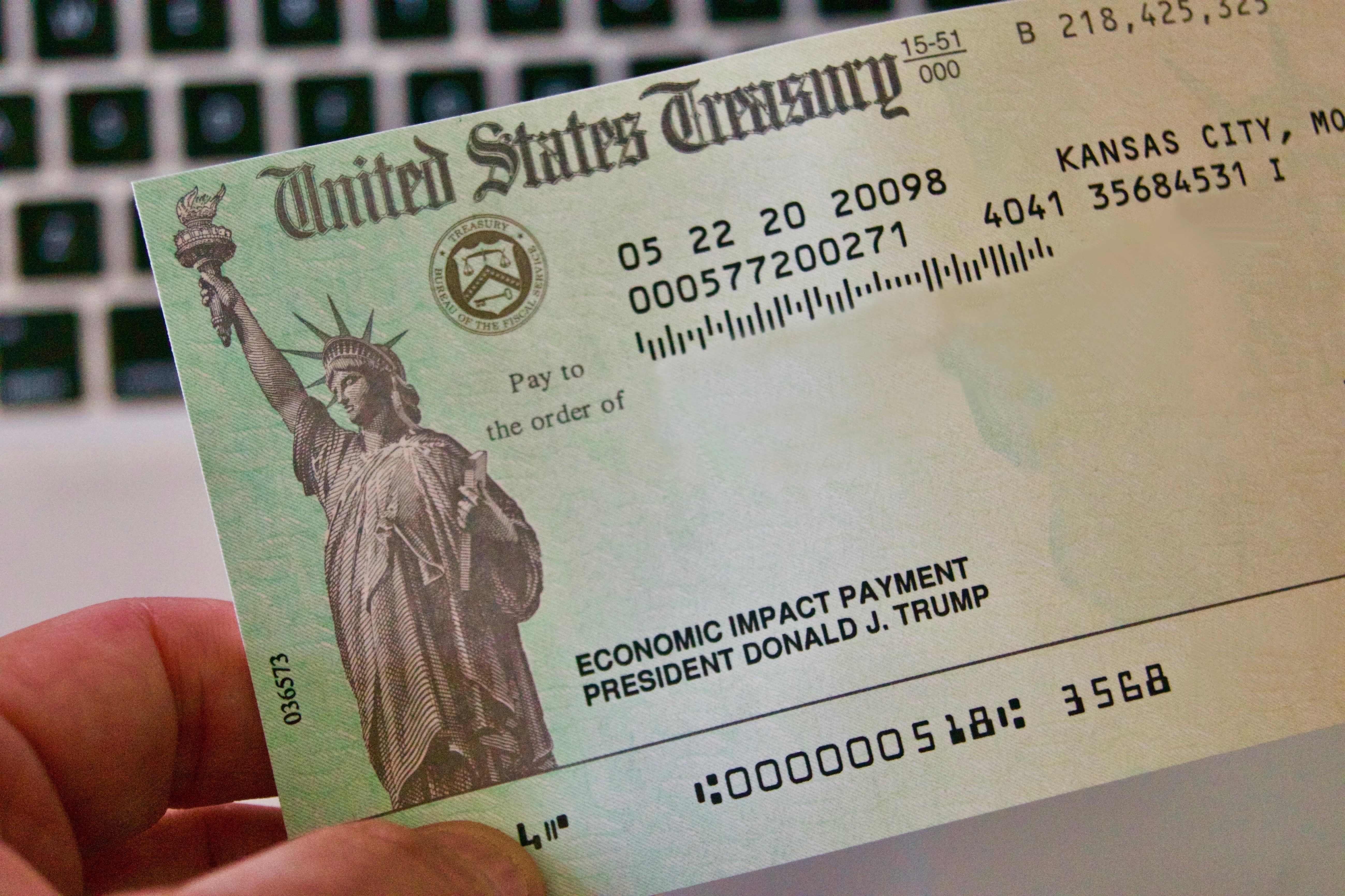 Who qualifies for a $1,400 stimulus payment under the House bill