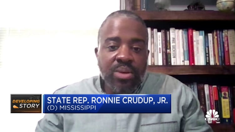 Thousands go without water in Mississippi amid crisis: State Rep. Ronnie Crudup