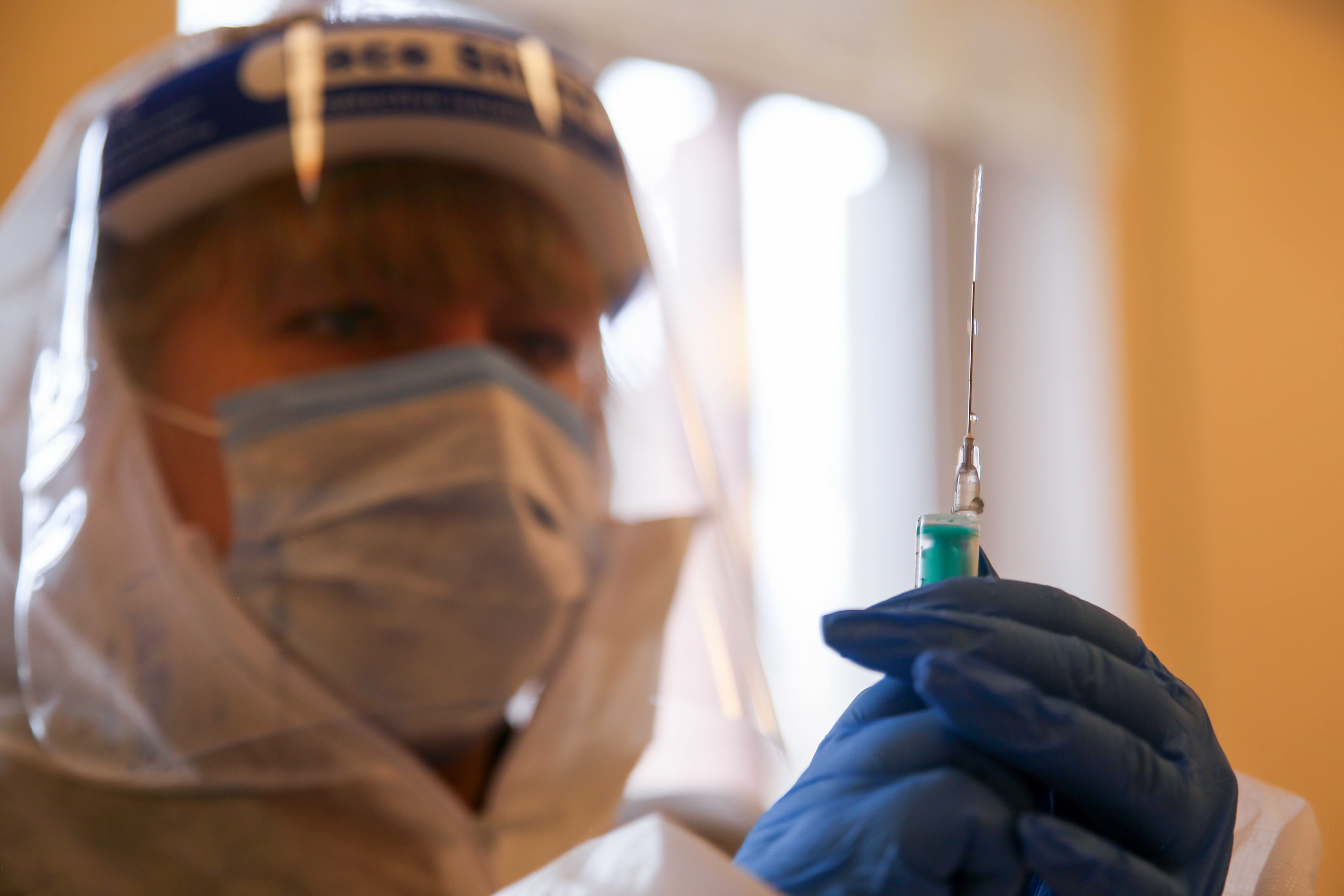 Russia’s Sputnik vaccine attracts Eastern Europe, worries EU
