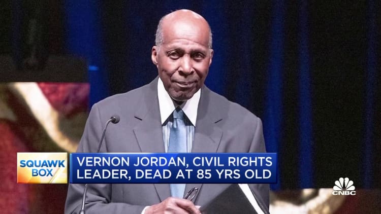 Civil rights leader Vernon Jordan dies at 85 years old