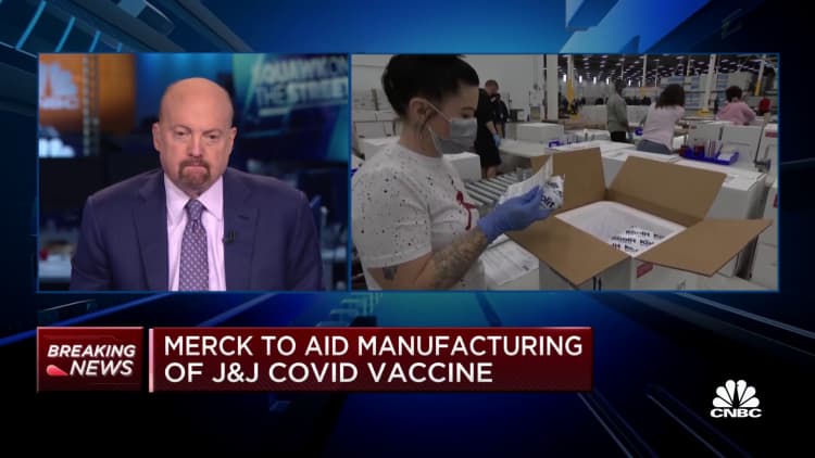 Jim Cramer: Merck helping J&J with manufacturing is a sign 'we're going to beat this thing'