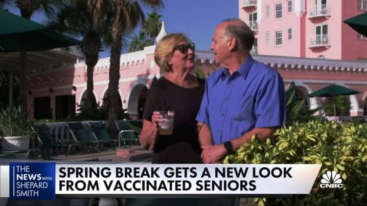 Spring Break starts for vaccinated seniors