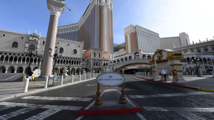 Las Vegas Sands sells Vegas properties for $6.25 billion