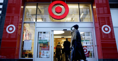 Target will pay employees an extra $2 an hour for peak days of holiday season