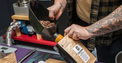U.S. coffee roasters weigh price increases, cite shipping inflation