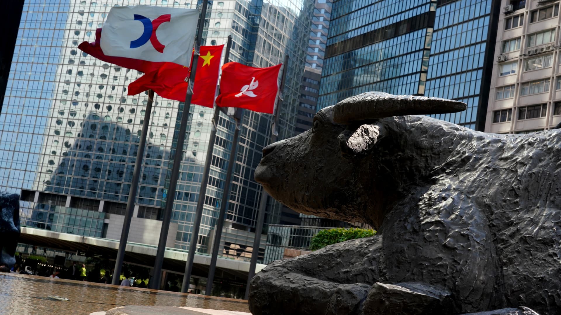 Hong Kong shares rise more than 3% as China trade data is missing
