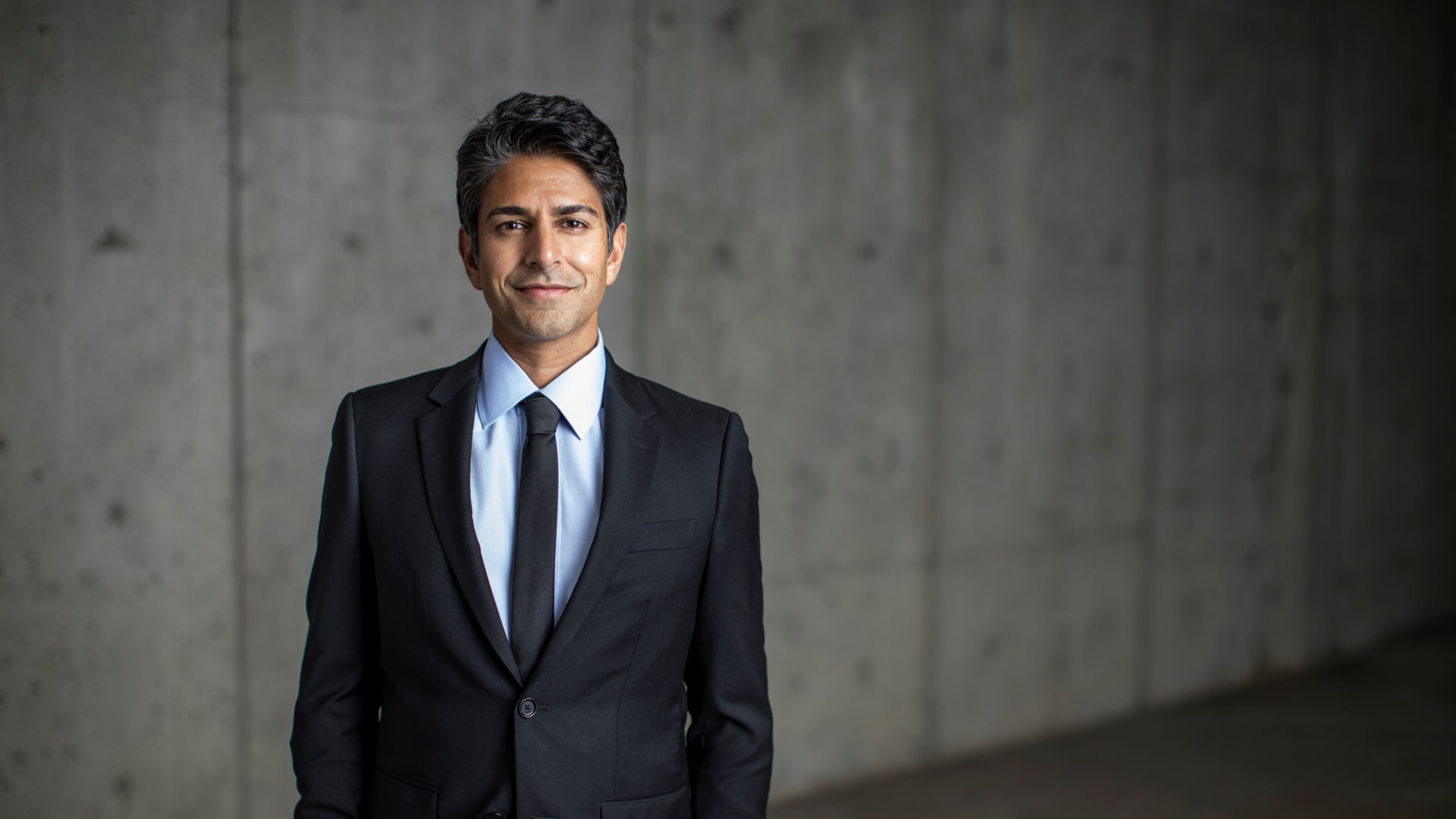 Harvard lecturer Suneel Gupta: How to pitch a start-up idea