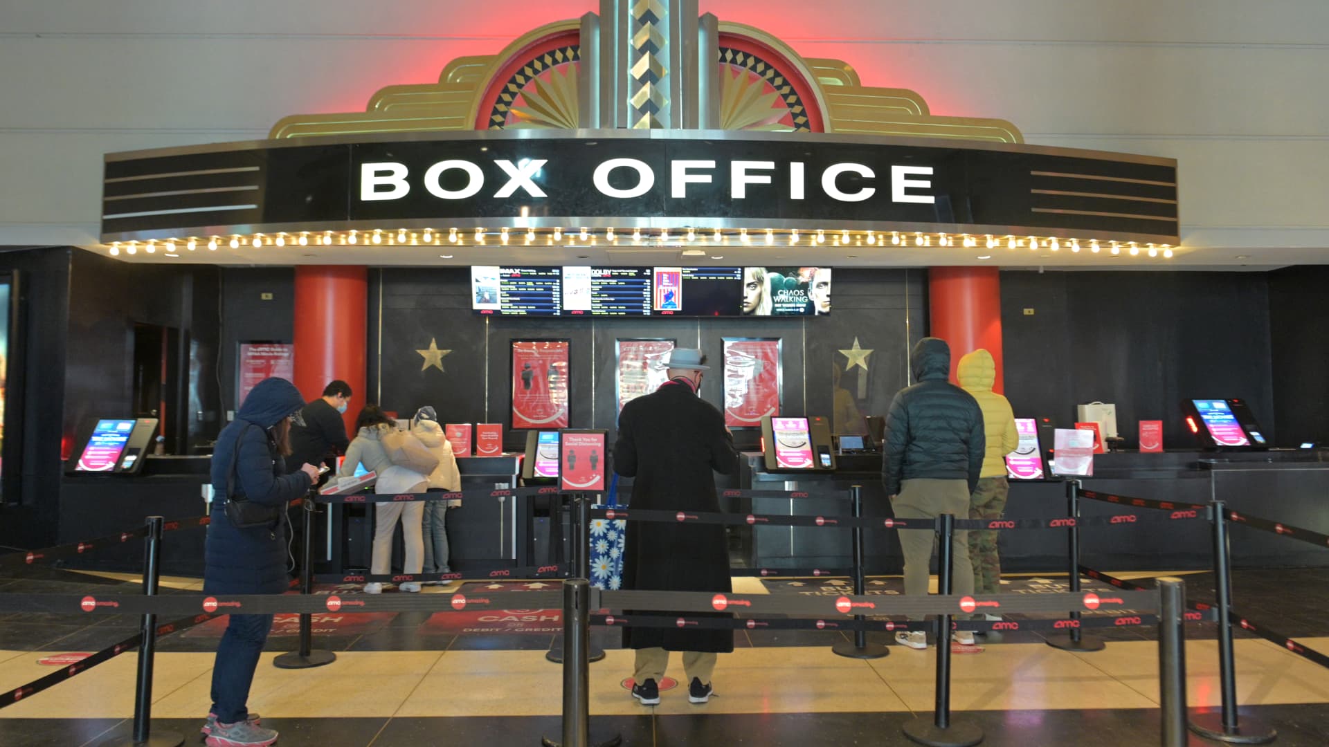 Movie theater stocks pop after report says Apple plans to spend $1B a year on releases