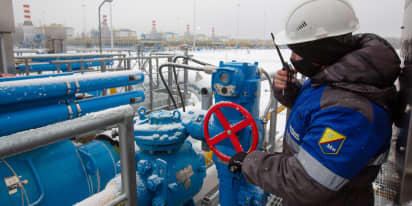 EU leaders give political backing to gas price cap