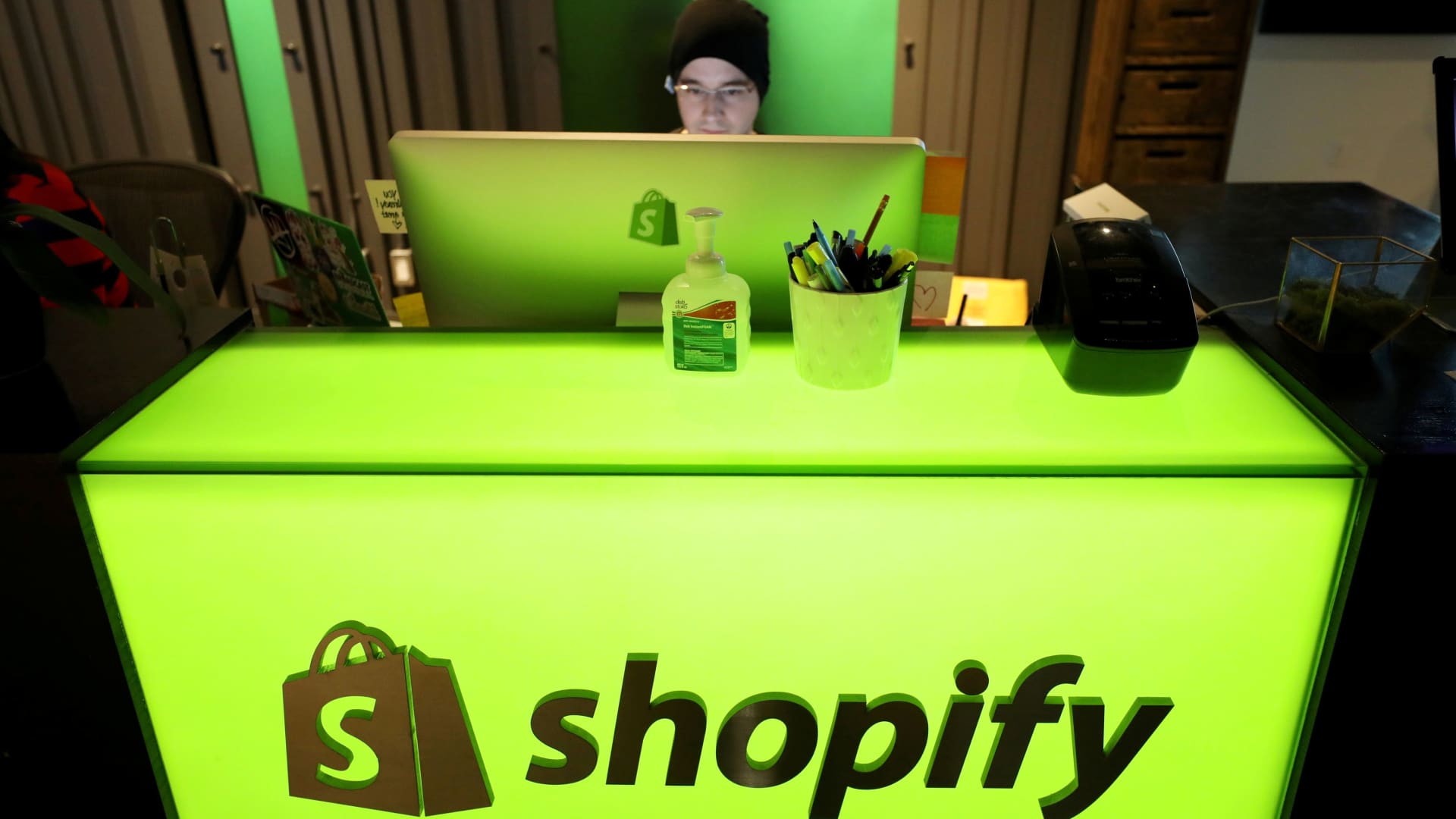 Shopify cuts 20% of its workforce; shares surge on earnings beat