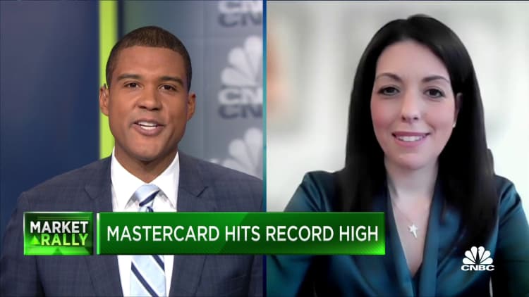 Mastercard's Linda Kirkpatrick on retail sales and contactless payment