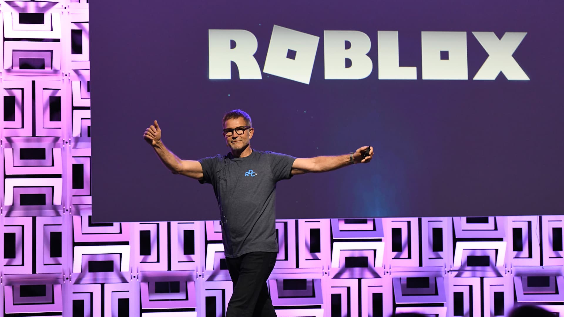 Roblox CEO says April bookings are starting to turn around after a difficult March